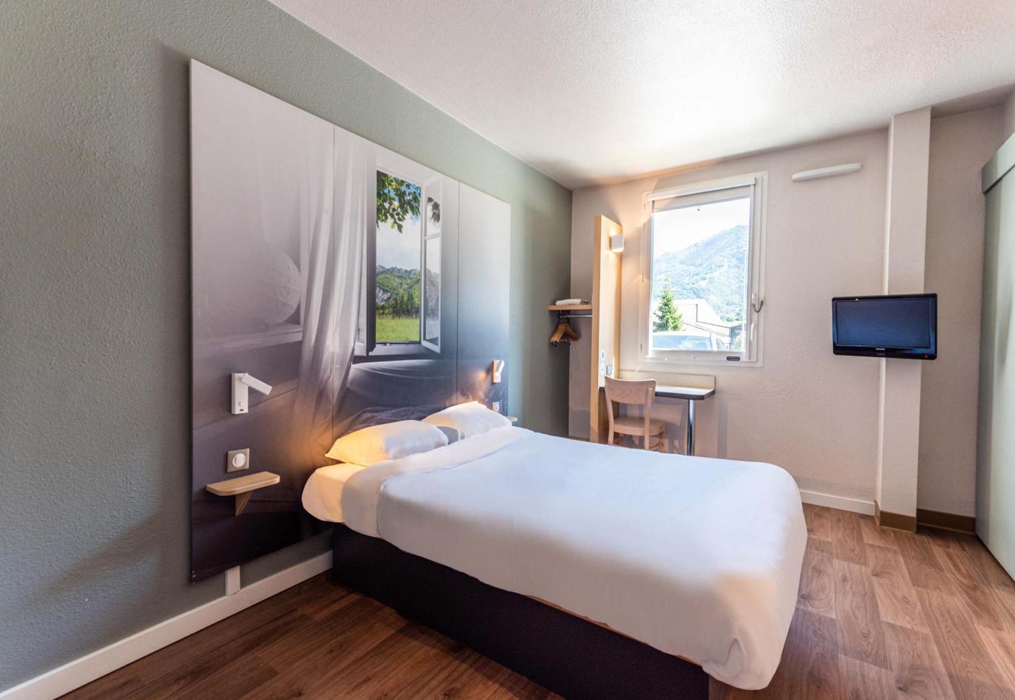 B&B Hotel Saint Jean De Maurienne Sainte-Marie-de-Cuines Eksteriør billede