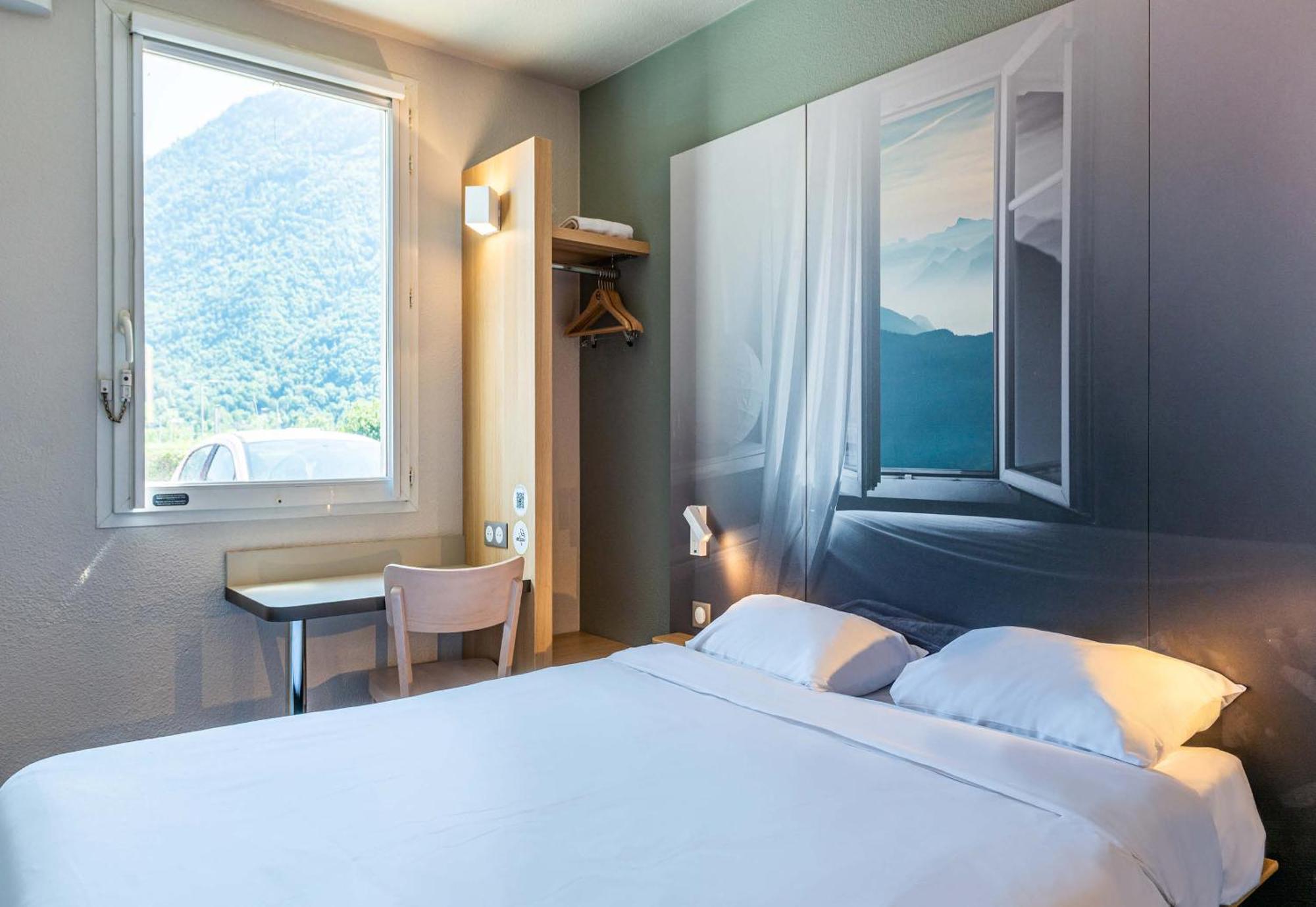 B&B Hotel Saint Jean De Maurienne Sainte-Marie-de-Cuines Eksteriør billede